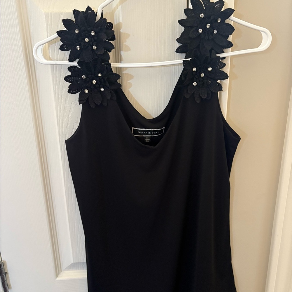 MELANIE LYNE Black Top